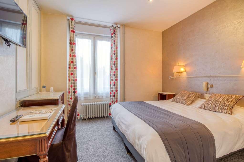 Saint-Hilaire-du-Harcouët Brit Hotel Le Cygne חדר תמונה