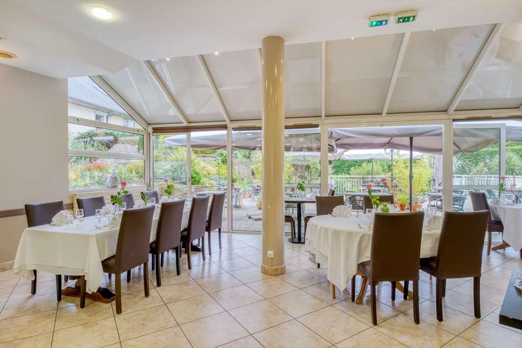 Saint-Hilaire-du-Harcouët Brit Hotel Le Cygne מסעדה תמונה
