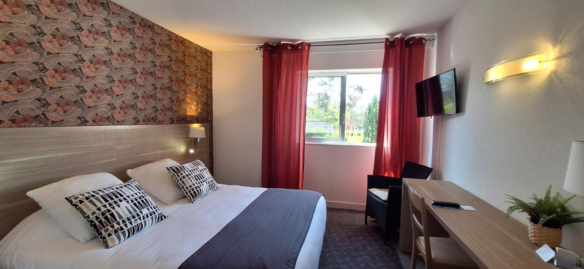 Saint-Hilaire-du-Harcouët Brit Hotel Le Cygne מראה חיצוני תמונה