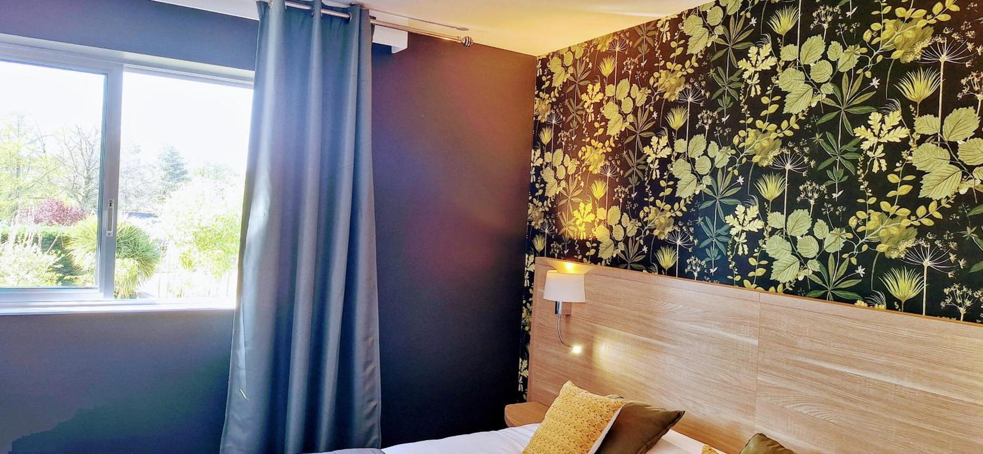 Saint-Hilaire-du-Harcouët Brit Hotel Le Cygne מראה חיצוני תמונה