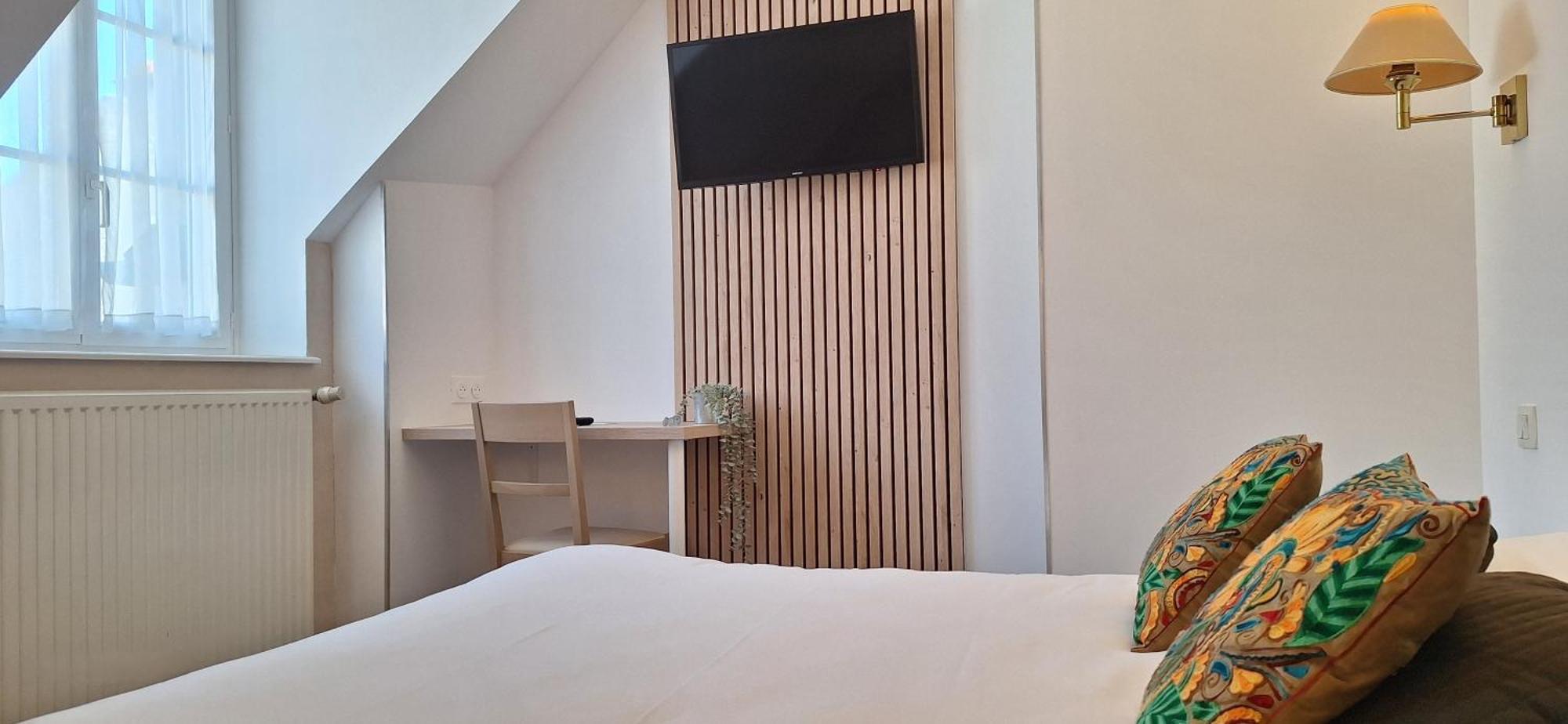 Saint-Hilaire-du-Harcouët Brit Hotel Le Cygne מראה חיצוני תמונה