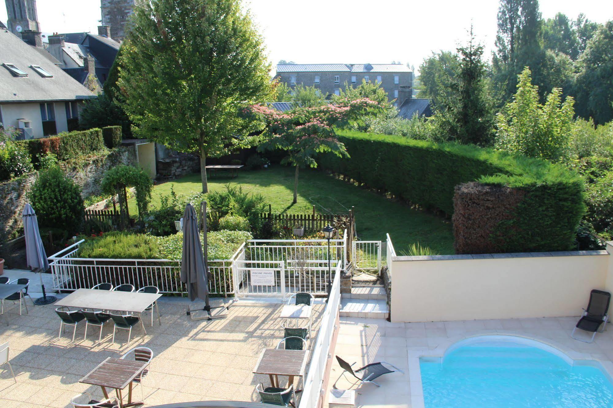 Saint-Hilaire-du-Harcouët Brit Hotel Le Cygne מראה חיצוני תמונה